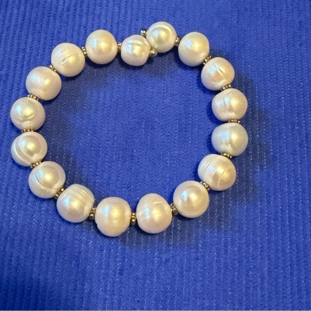Iridescent Genuine Freshwater Pearl Bracelet